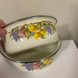 Vintage enamel bowls